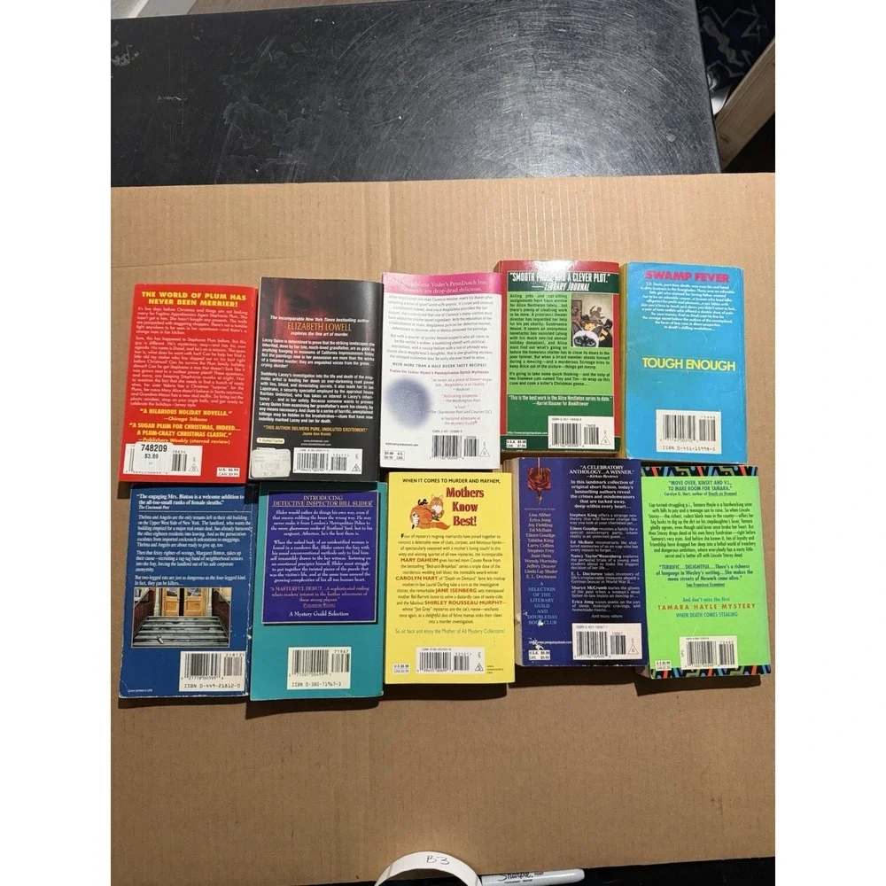Lot of 10 random‎ murder mystery novel paperback books, various authors B2